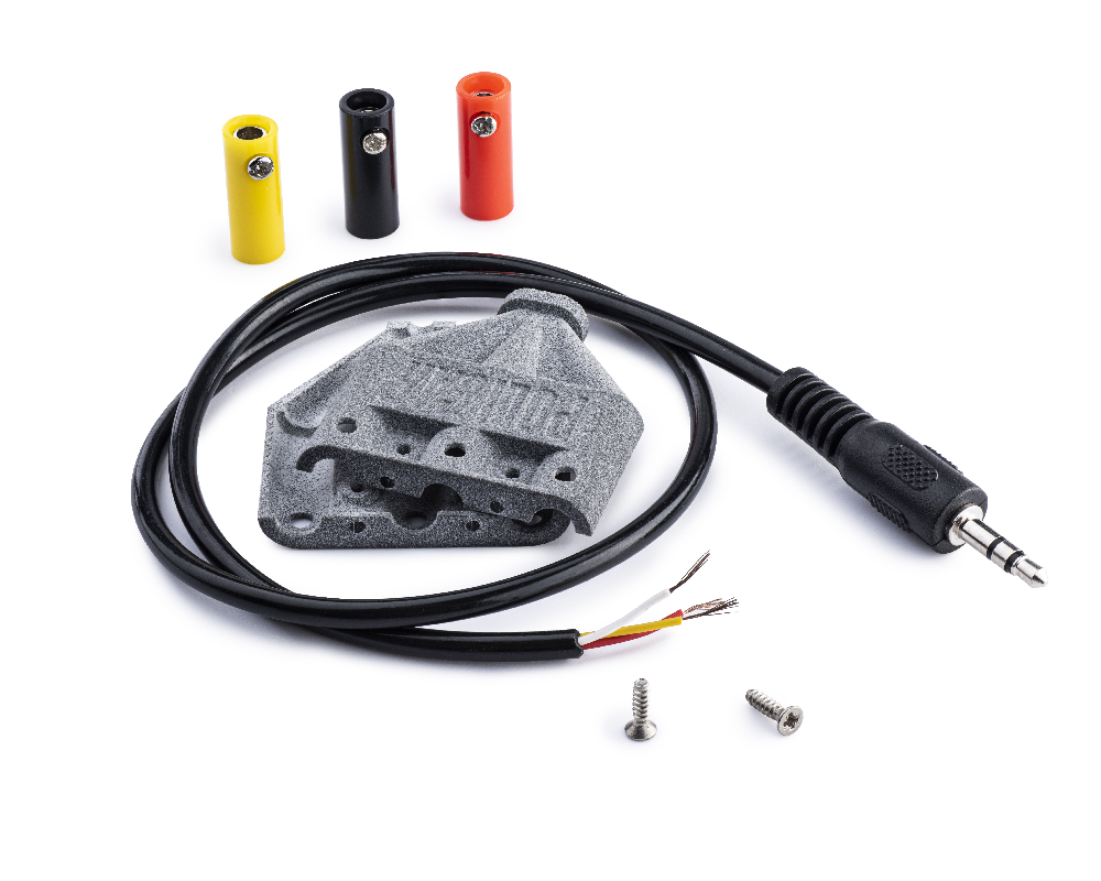 P018-1a Banana to 3.5mm stereo jack adapter kit