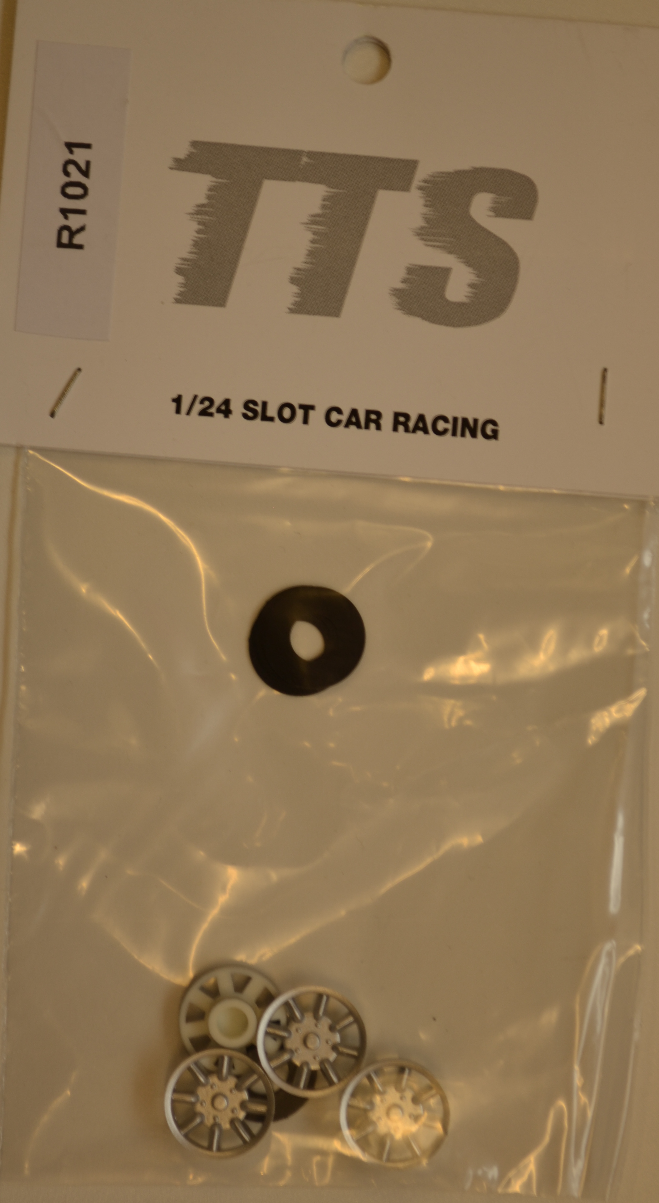 R1021 TTS Wheel inserts "minilight" diam 17mm Escort MK1