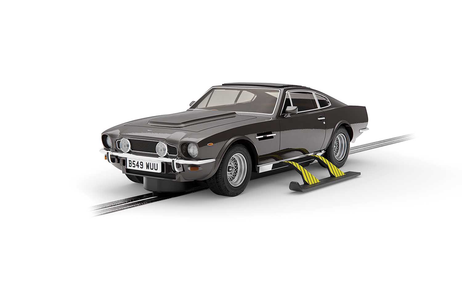 C4239 PREORDER James Bond Aston Martin V8 The Living Daylights