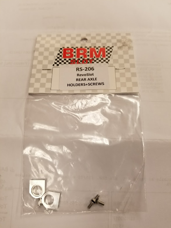 RS-206 Revo Slot GT2 rear axle uprights & screws X 2